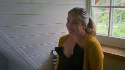 Tanel and chickens. Season 3. (thumbnail 12)